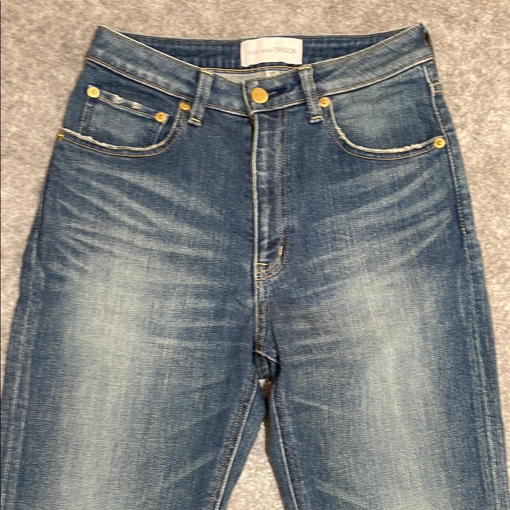 Tu Es Mon Tresor Sapphire Jeans Light Blue Wash